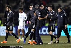 为什么 AI 可以战胜人类德扑冠军，却无法战胜人性？（AI能赢人类德扑冠军，为何赢不了人性？）