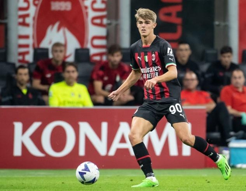 多次为前锋 多次为前锋